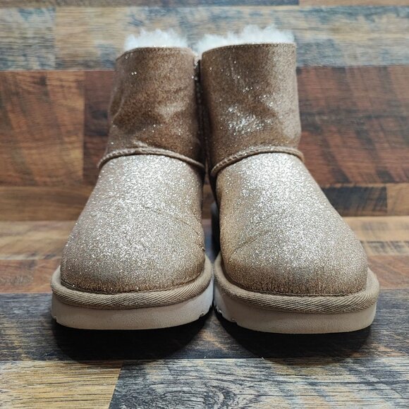 UGG Women's MIni Bailey Bow Sparkle Gold Glitter Boots Size 6 - Picture 2 of 8